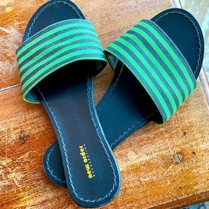 Open Toe Slide Slippers NWOT